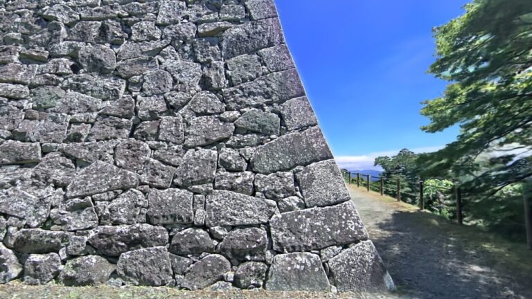 城山本丸の石垣(3Dビューアの画面)
